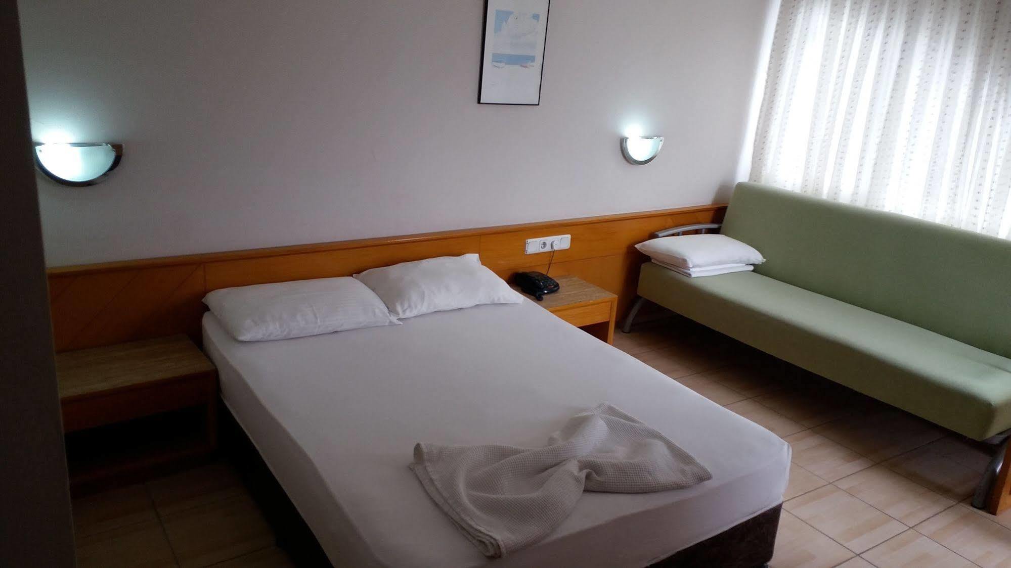 Isinda Hotel Antalya Buitenkant foto