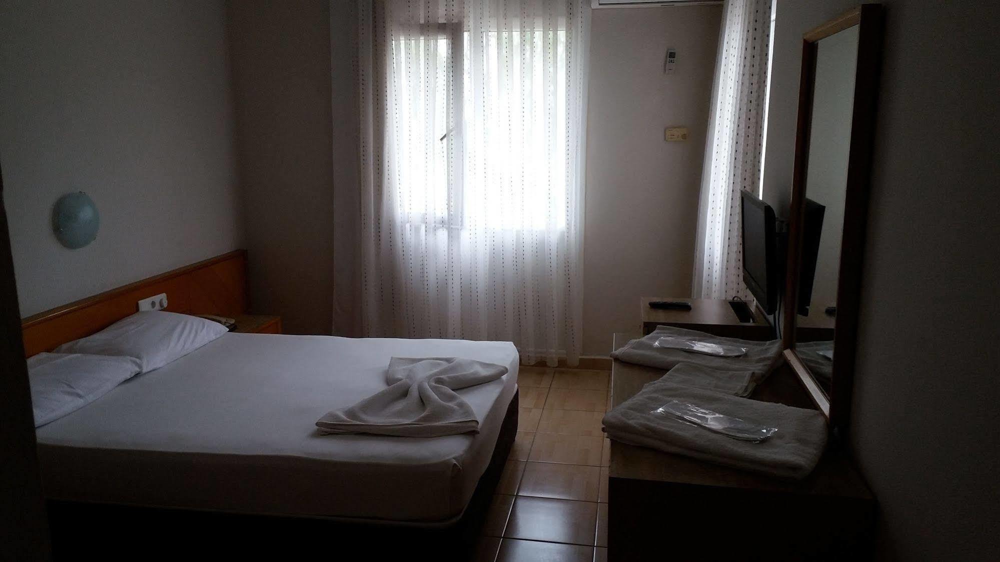 Isinda Hotel Antalya Buitenkant foto